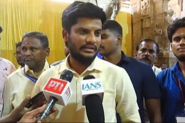 “மதுரை மீனாட்சி அம்மன் கோயில் குடமுழுக்கு விழாவை சிறப்பாக நடத்தியுள்ளோம்” - அமைச்சர் ரமேஷ் பெருமிதம்